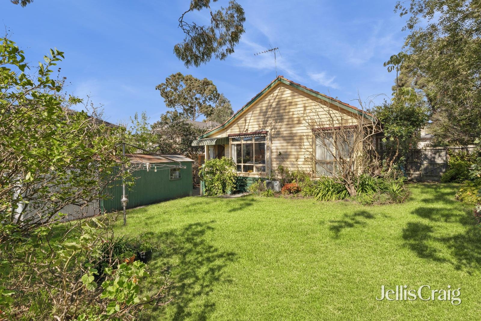 15 Harvie Street, Glen&nbsp;Waverley image 2