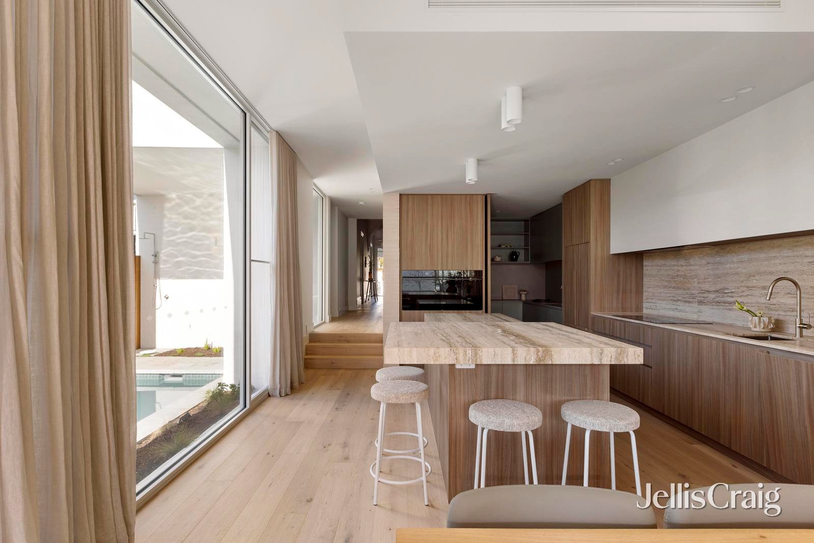 15 Helen Street, Northcote image 10