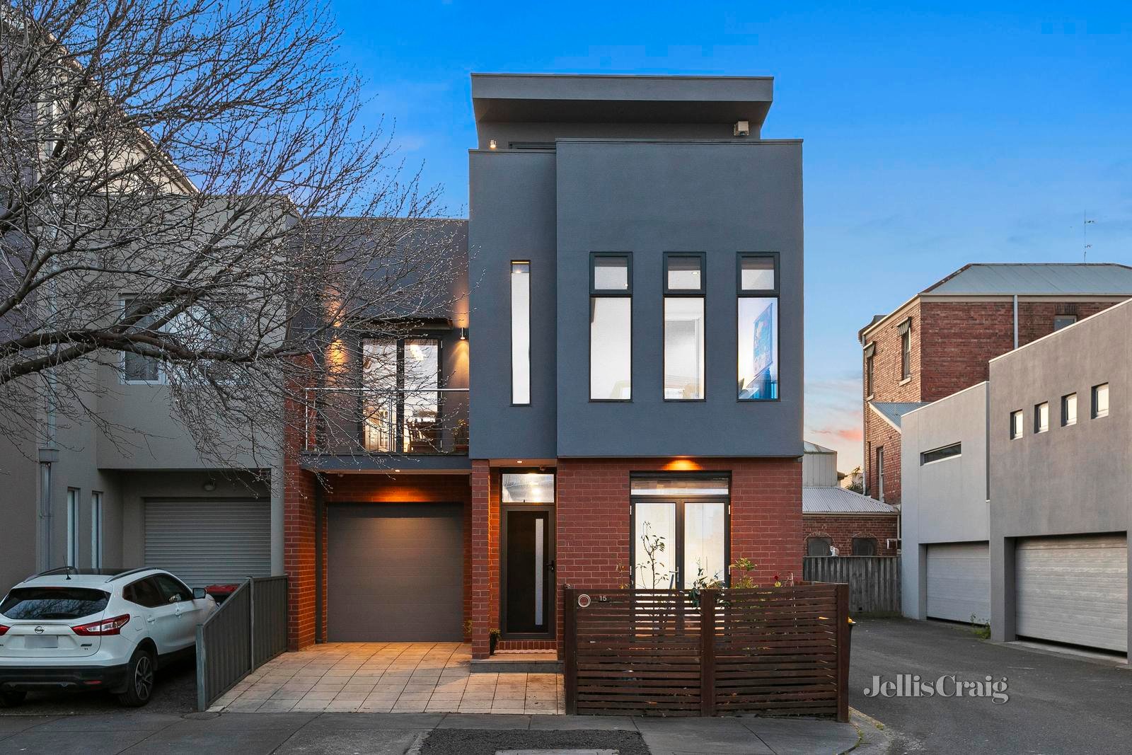 15 Heriot Place, Williamstown image 1