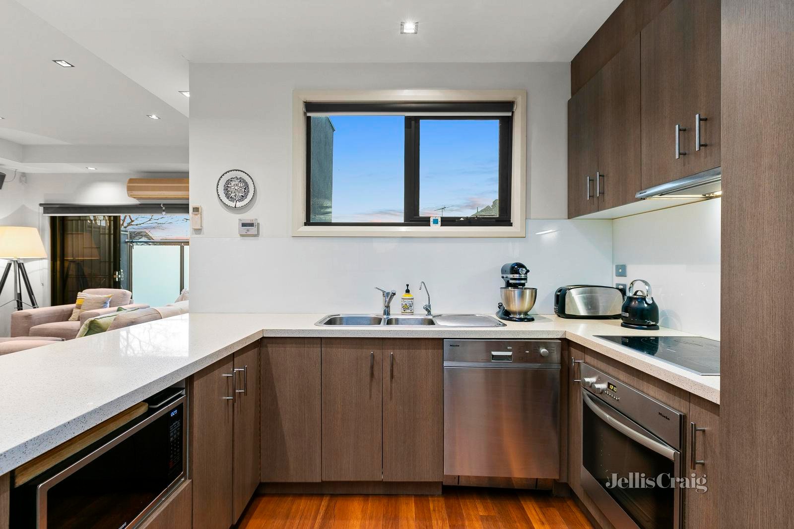 15 Heriot Place, Williamstown image 4