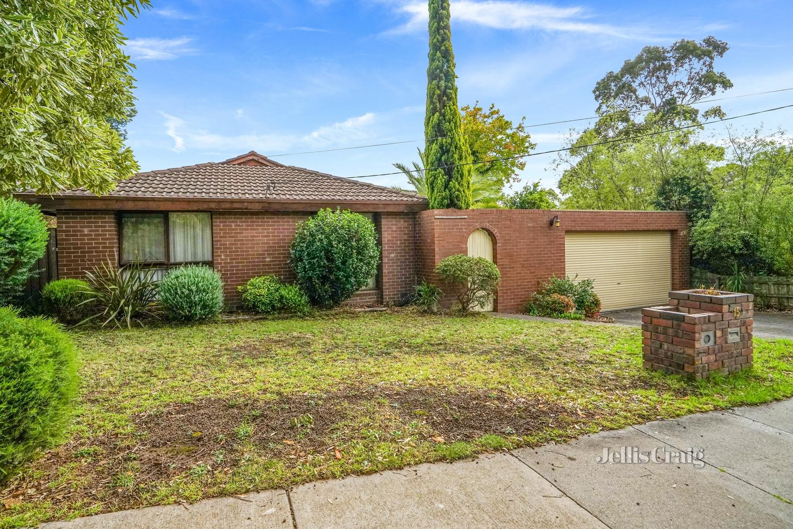 15 Highvale Road, Glen Waverley image 11