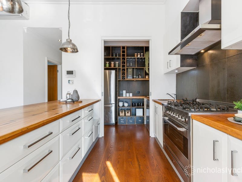 Property Gallery Thumbnail 4