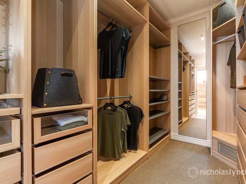 Property Gallery Thumbnail 8