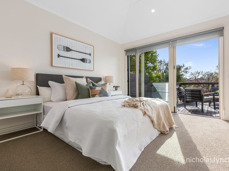 Property Gallery Thumbnail 9