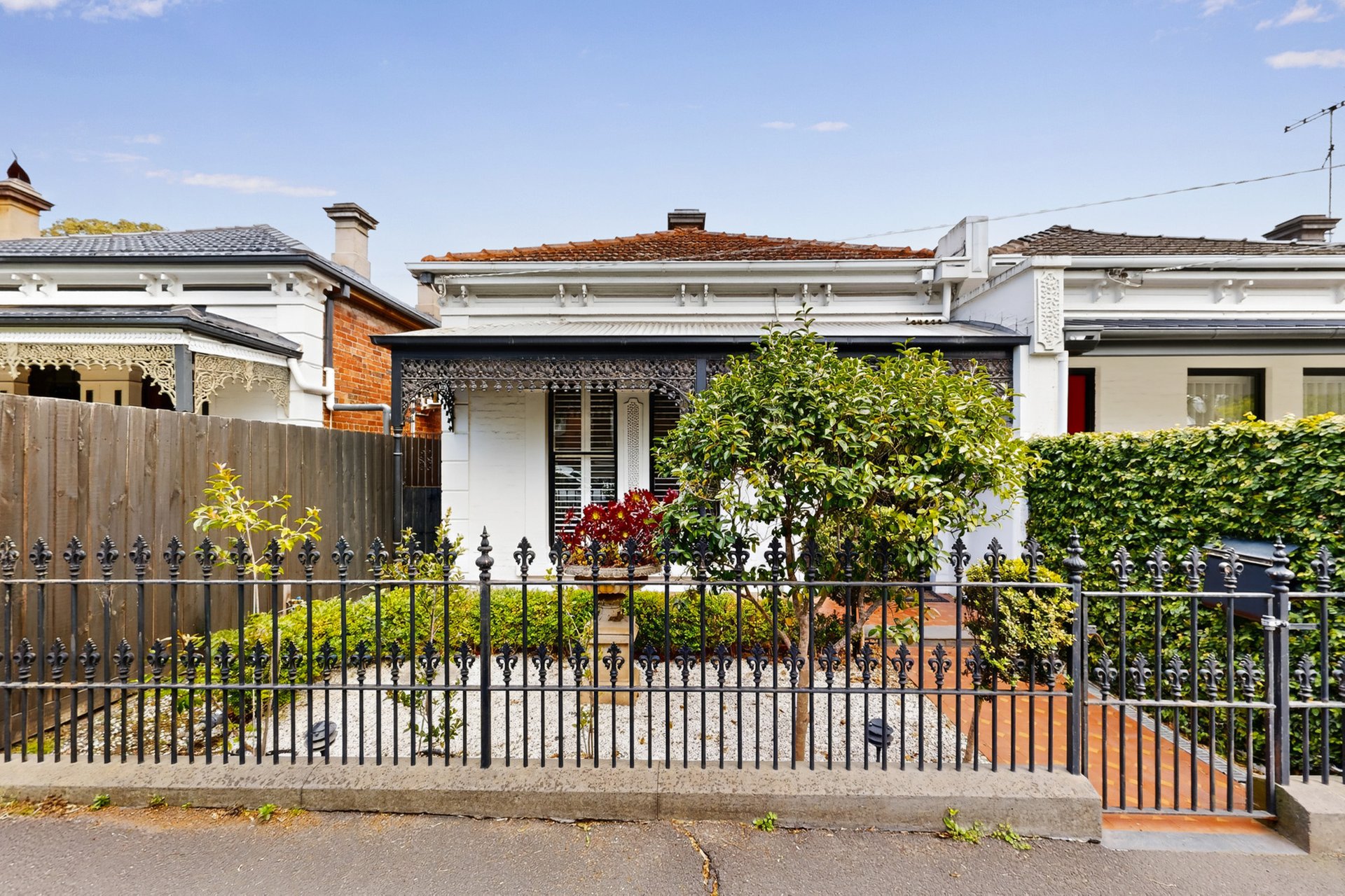 15 Hobson Street, South Yarra image 15