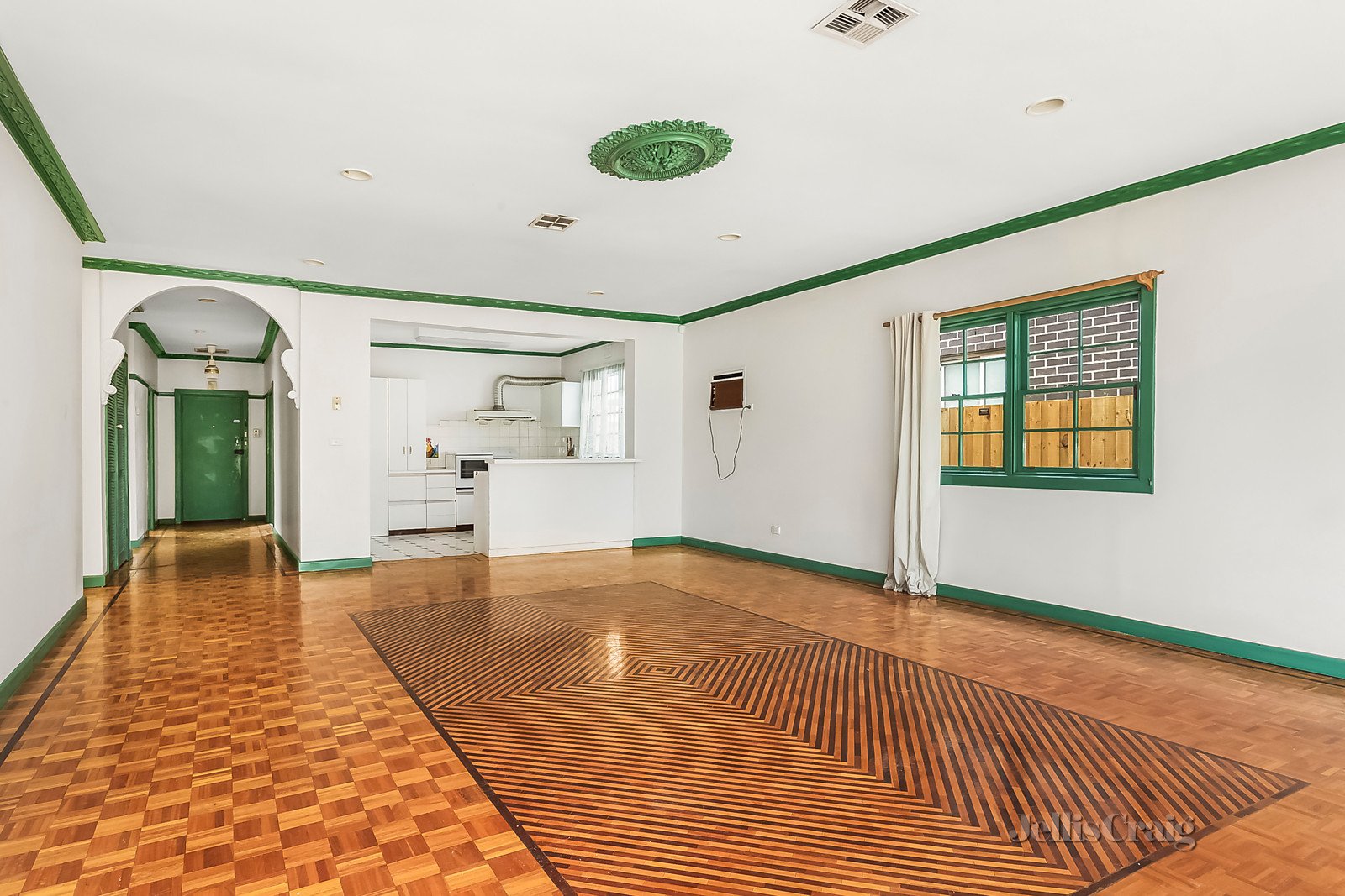15 Holberg Street, Moonee Ponds image 3