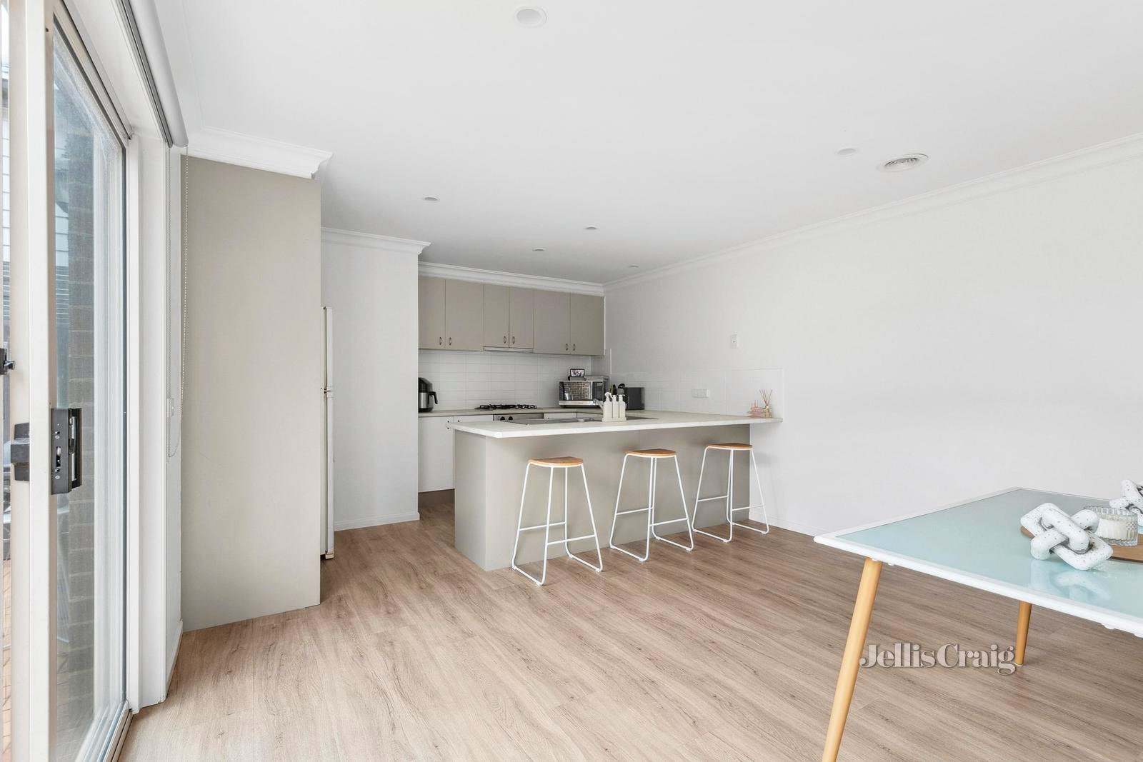 15 Hopkins Street, South Geelong image 4