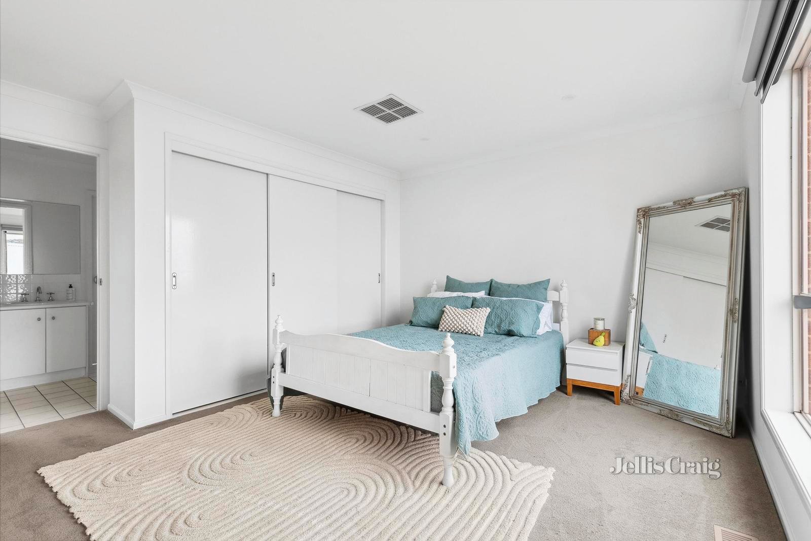 15 Hopkins Street, South Geelong image 9