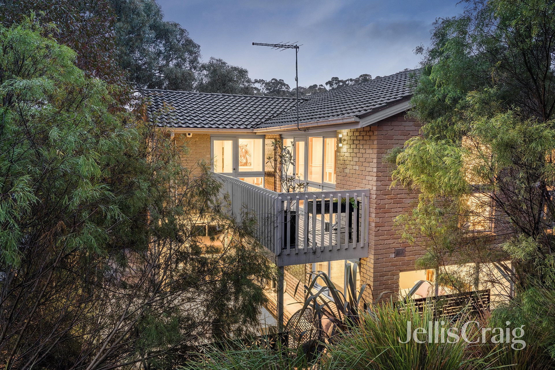 15 Ironbark Road, Diamond Creek image 13