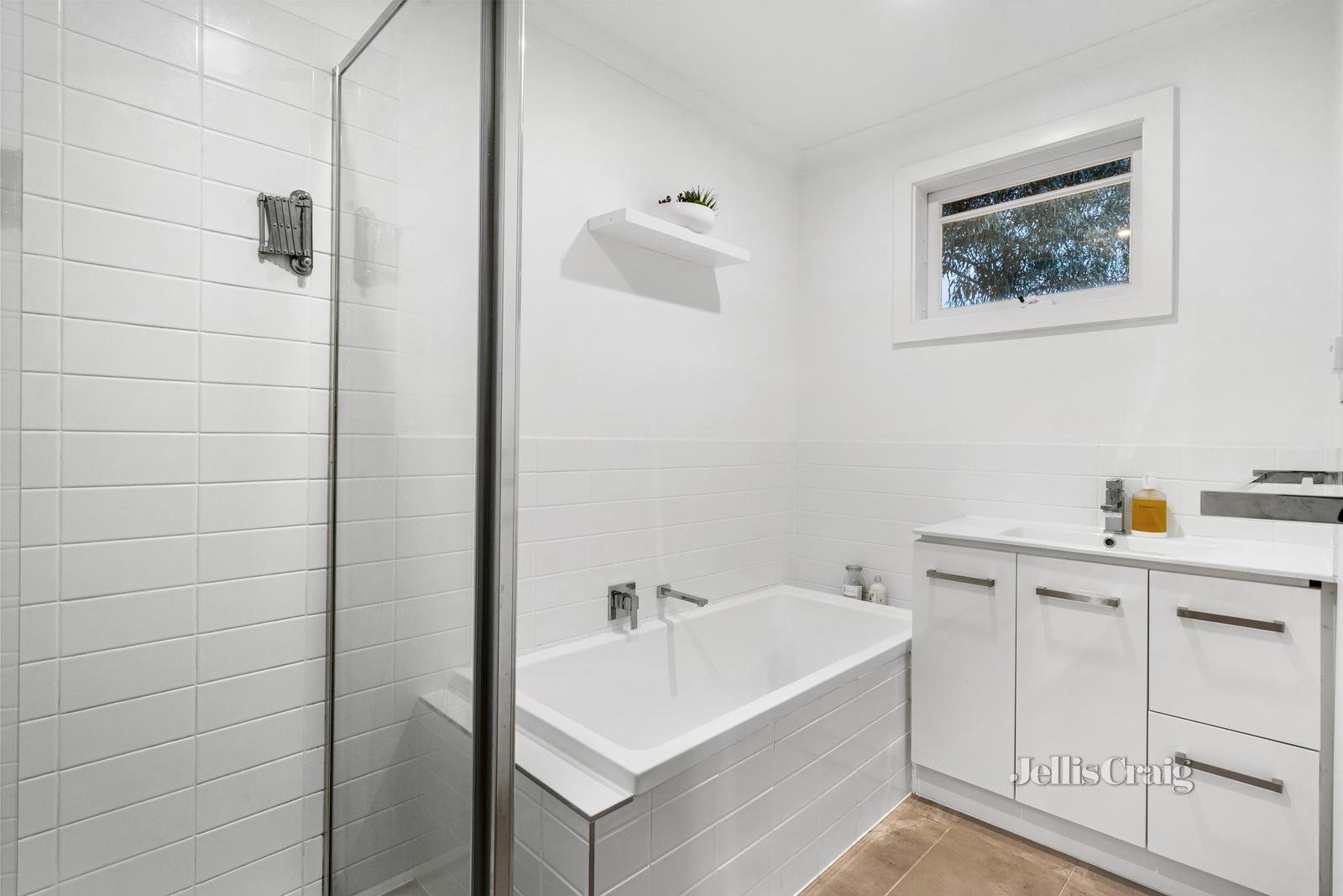 15 Ironbark Road, Diamond Creek image 11