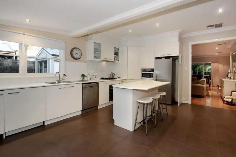 15 James Road, Croydon image 4