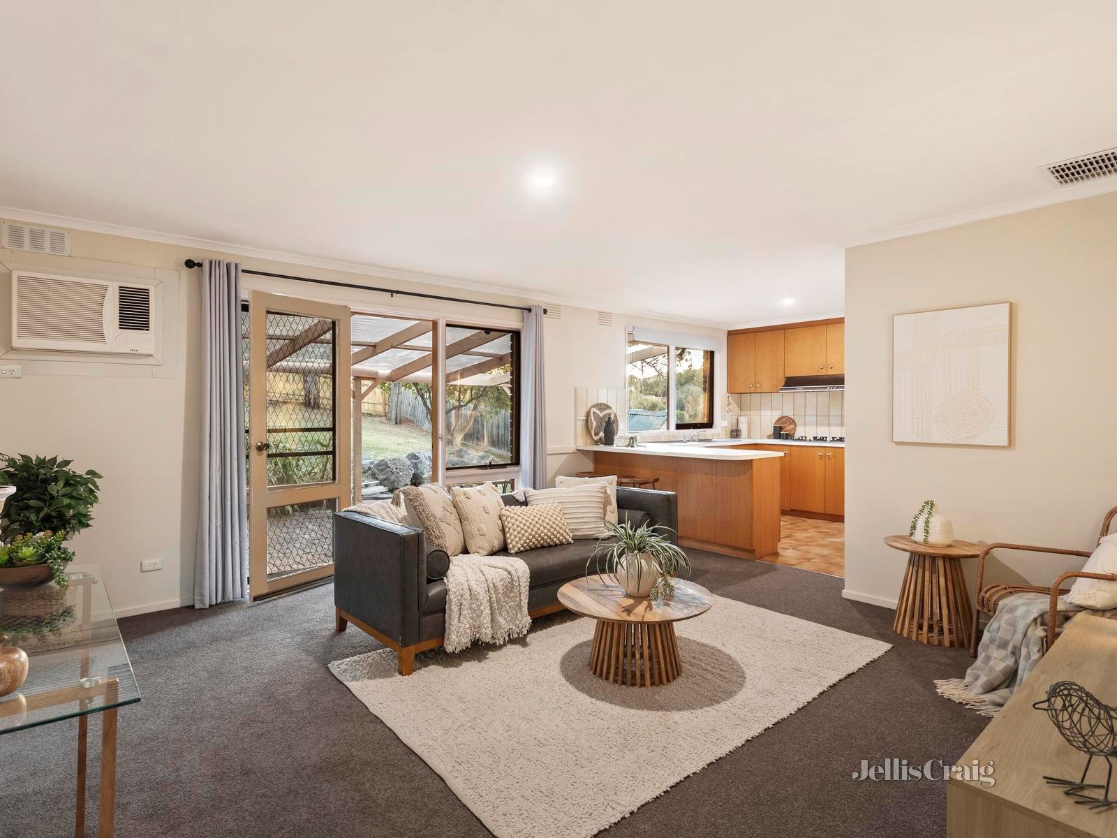 15 Jefferson Grove, Doncaster East image 3