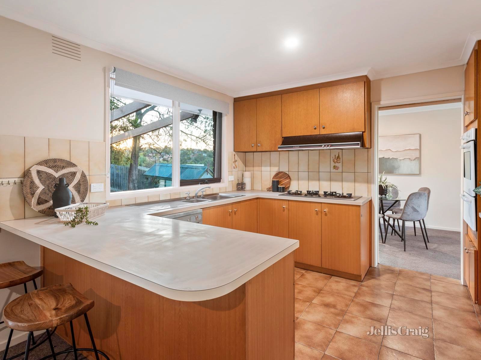 15 Jefferson Grove, Doncaster East image 4