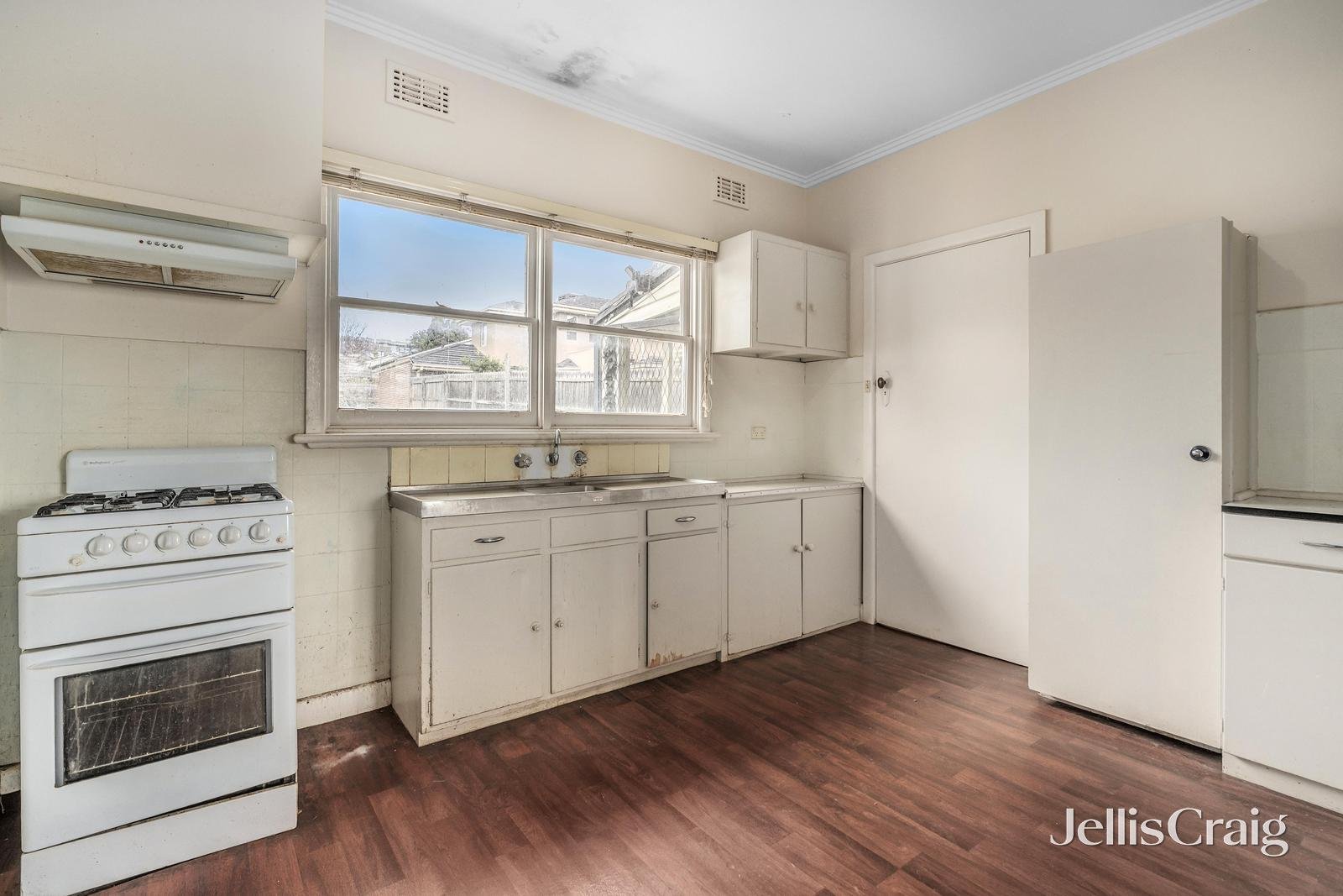 15 Johnston Street, Burwood image 4