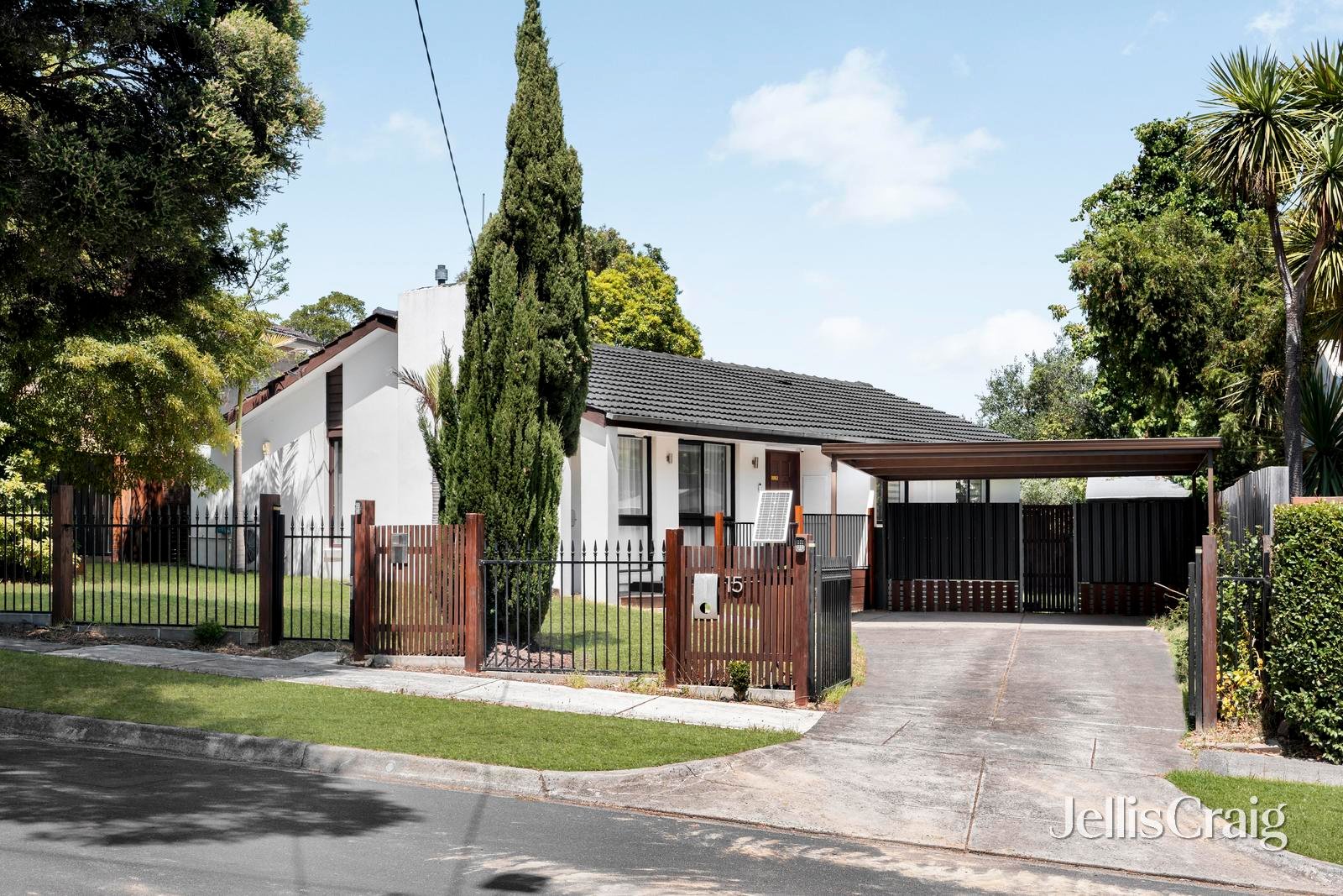 15 Jousting Place, Glen&nbsp;Waverley image 1