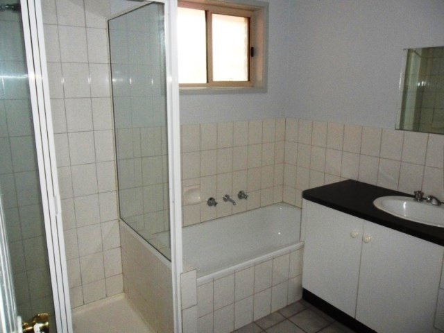 1/5 Kantara Crescent, Lara image 6