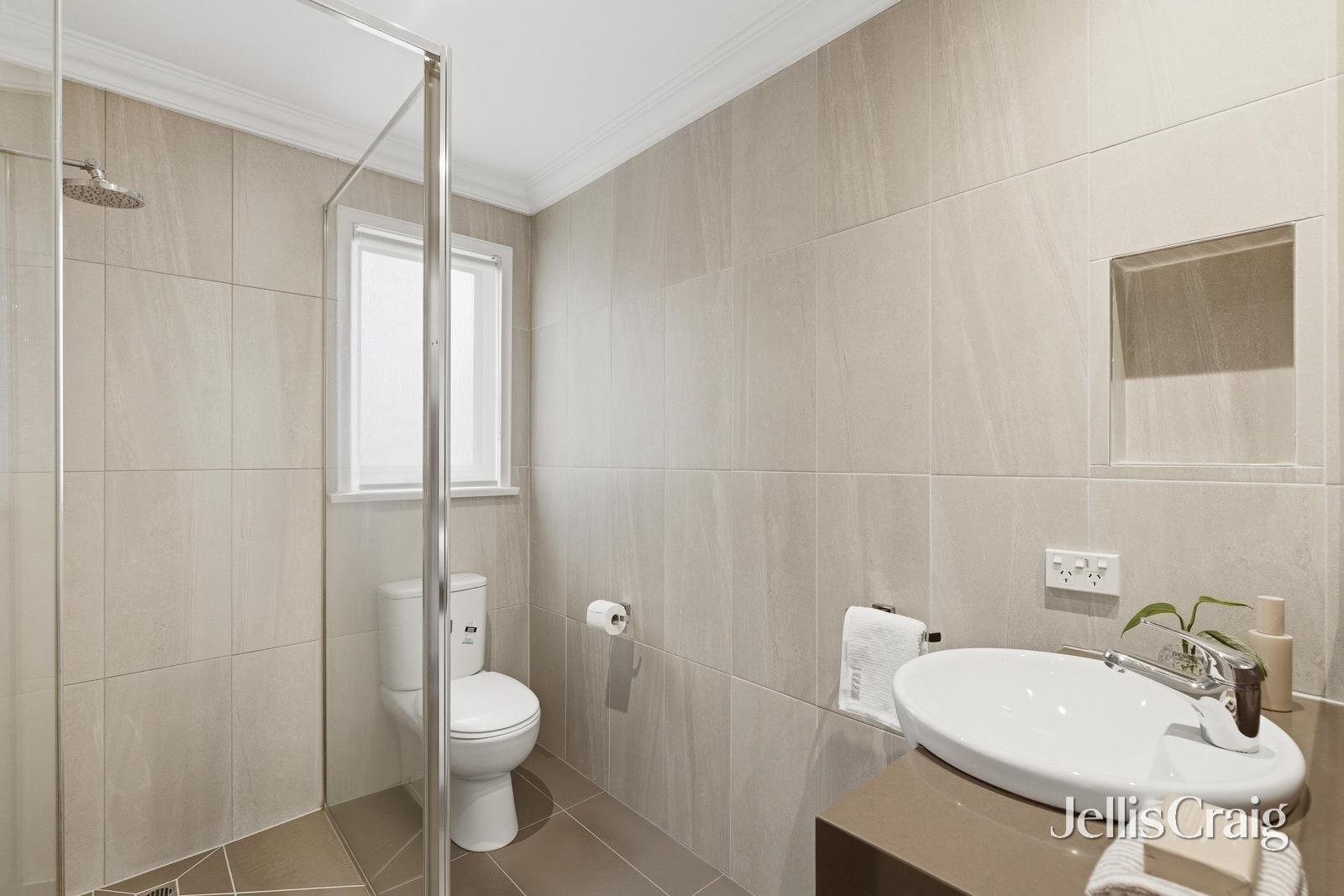 15 Karnak Court, Glen&nbsp;Waverley image 10