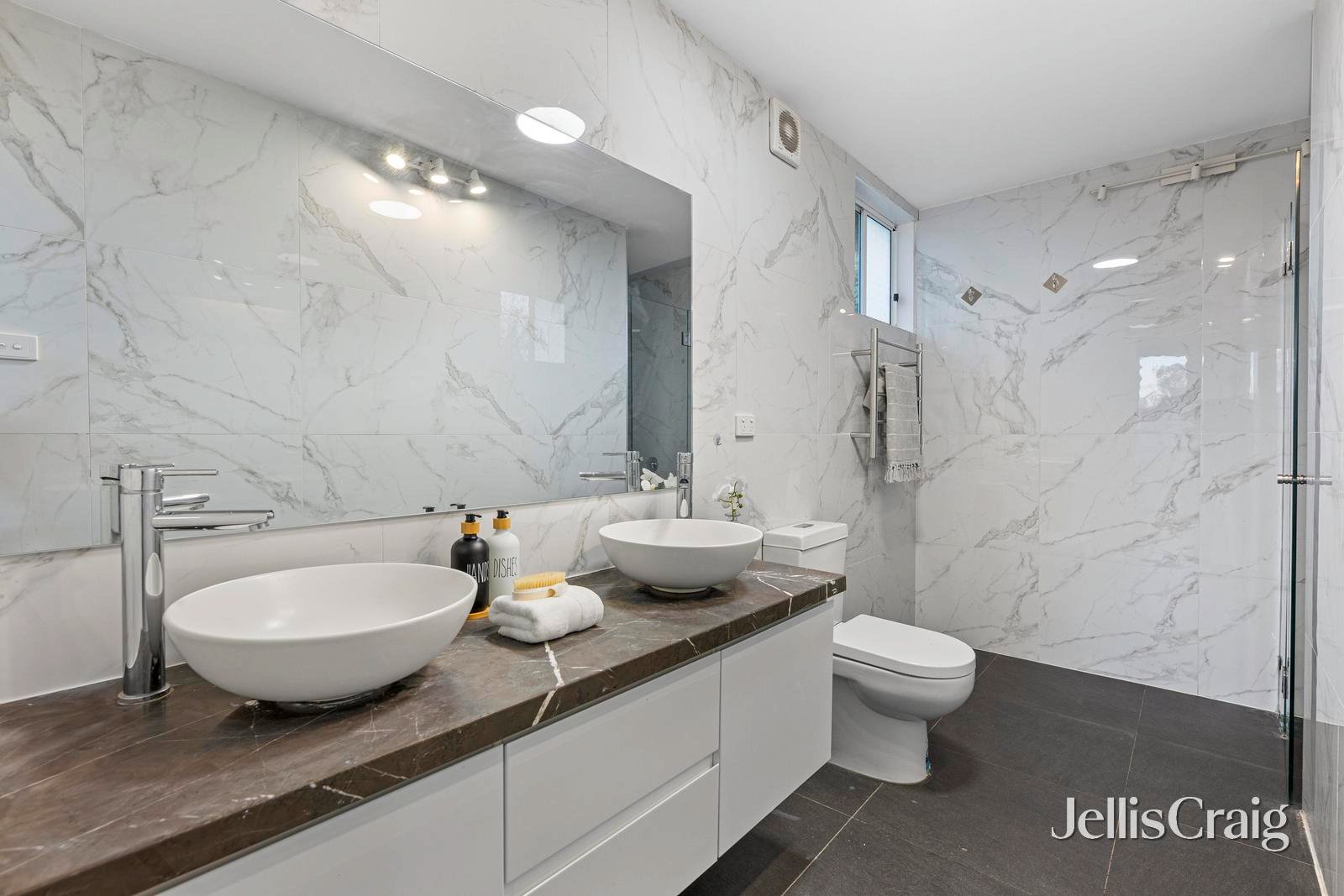 15 Kay Street, Mount Waverley image 7