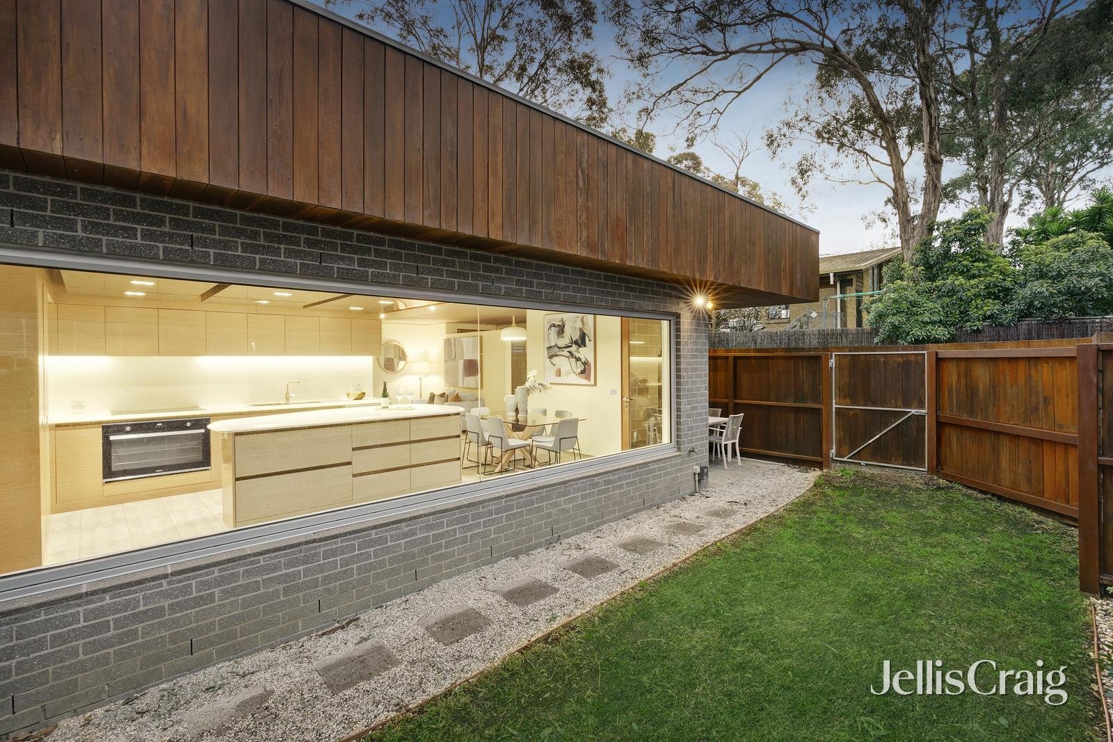 15 Kerby Street, Eltham image 15
