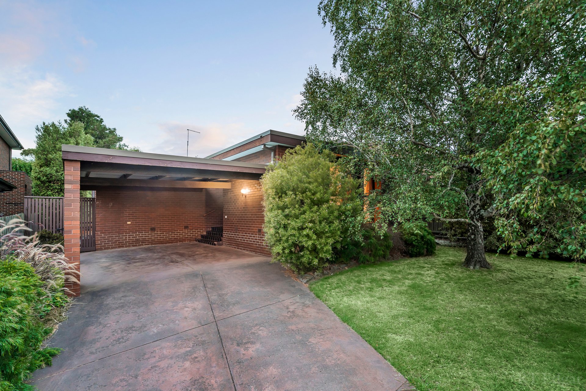 Property Gallery - Main Image