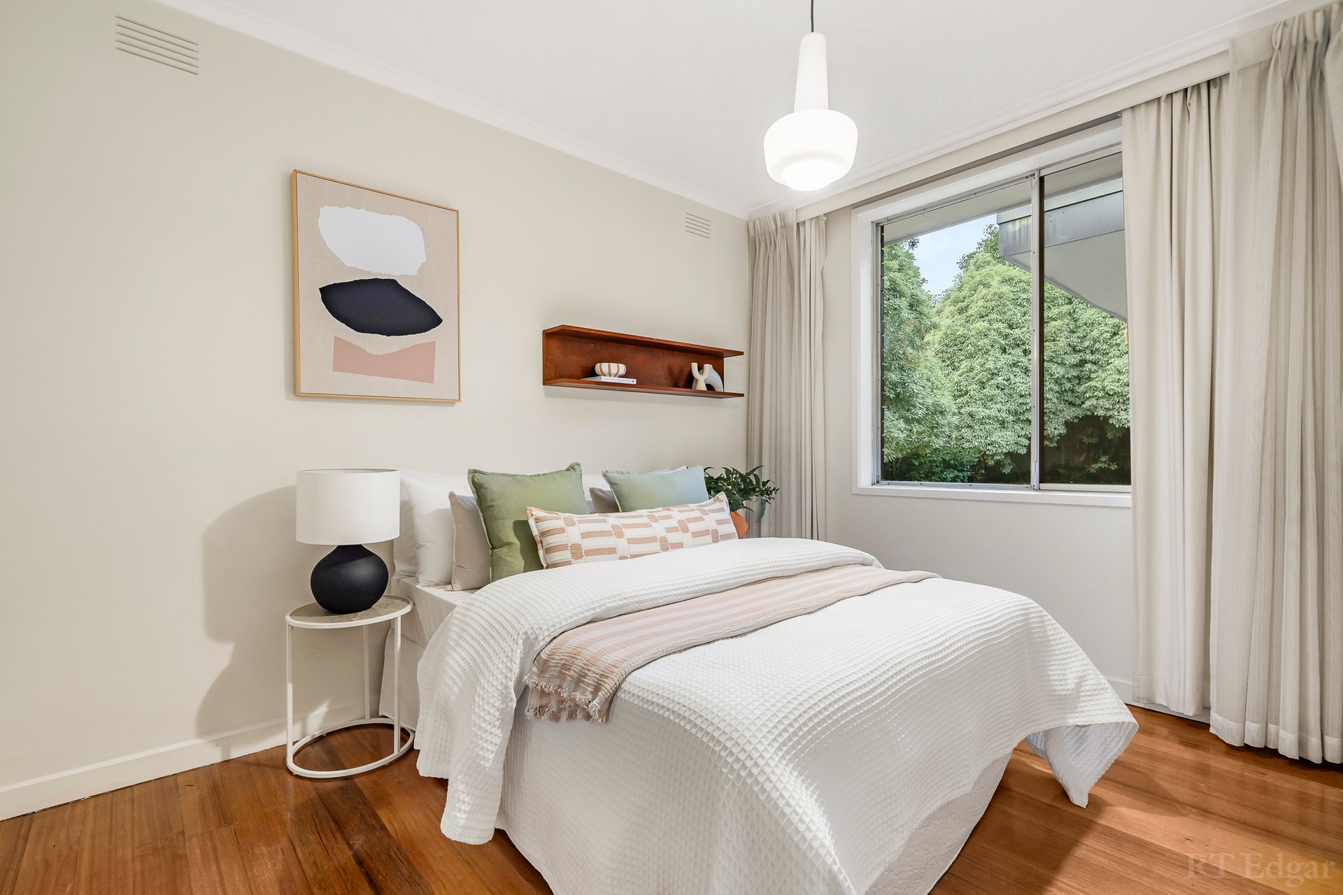 Property Gallery Thumbnail 2