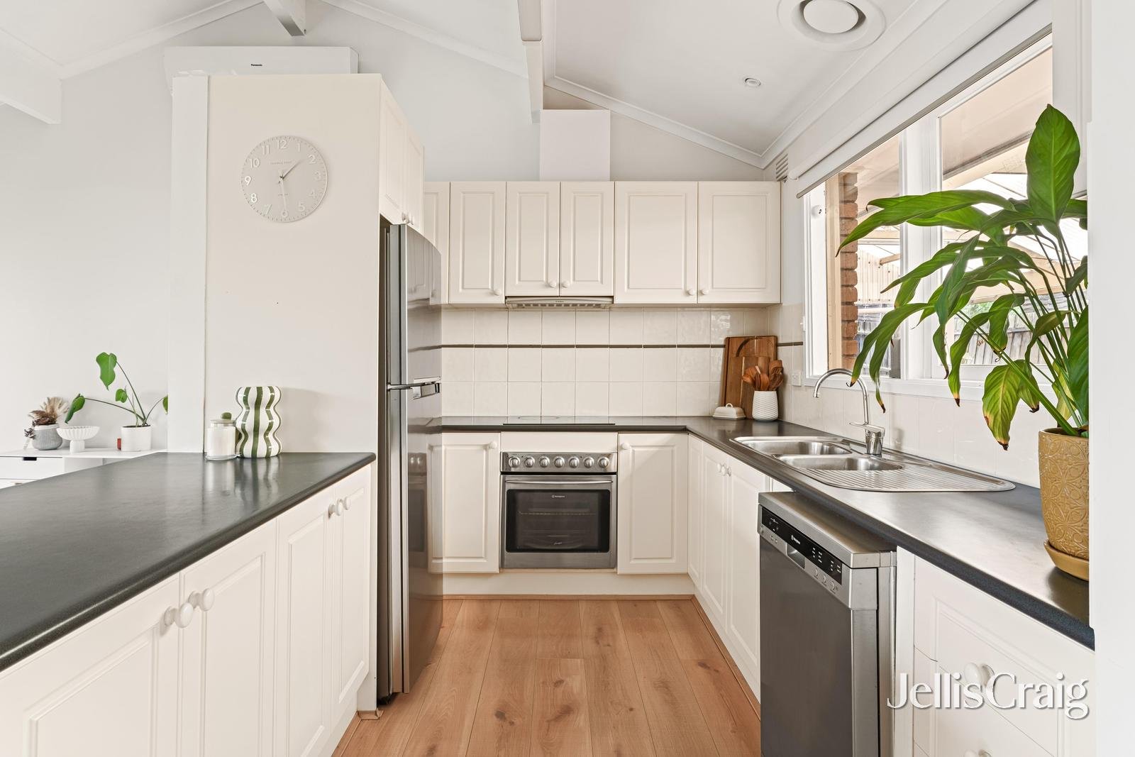 15 Kiah Court, Patterson&nbsp;Lakes image 3