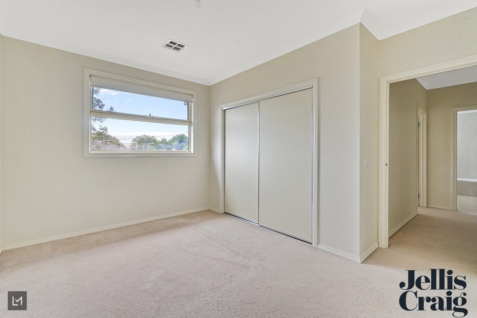 1/5 Kingsley Grove, Mount Waverley image 4