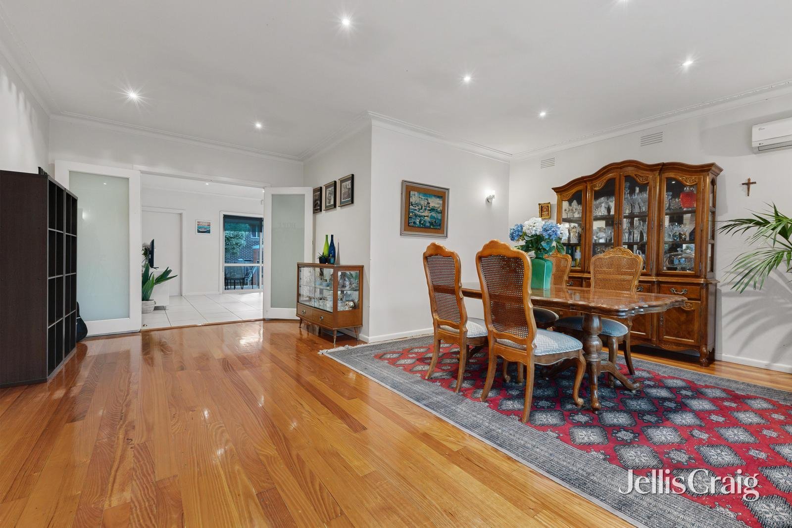 15 Kingswood Avenue, Mount&nbsp;Waverley image 2