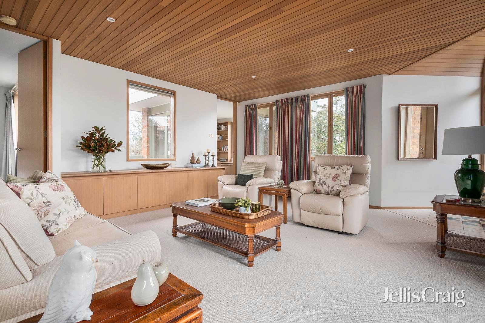 15 Lady Lochs Drive, Kew image 4