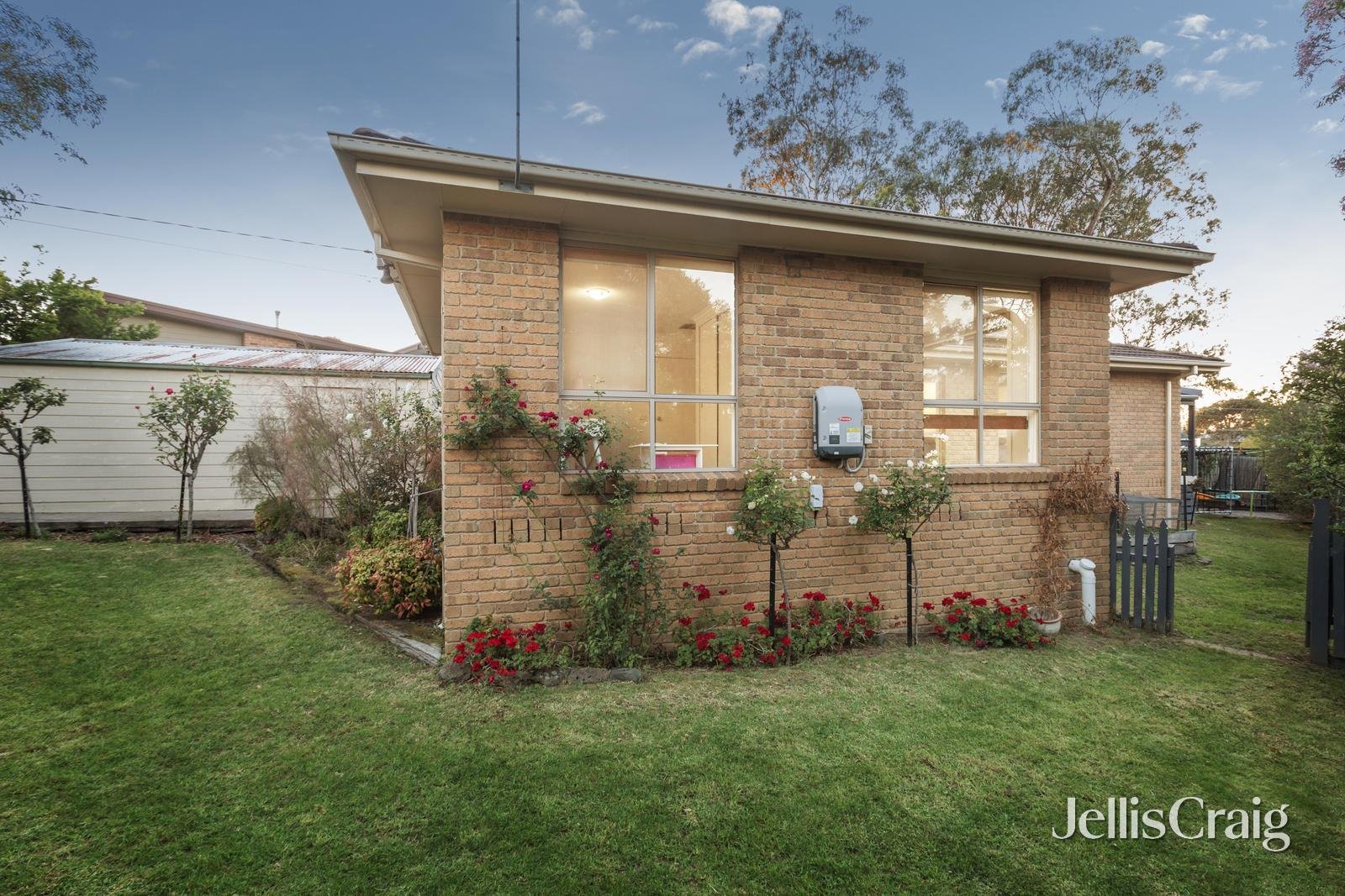15 Law Street, Briar Hill image 15