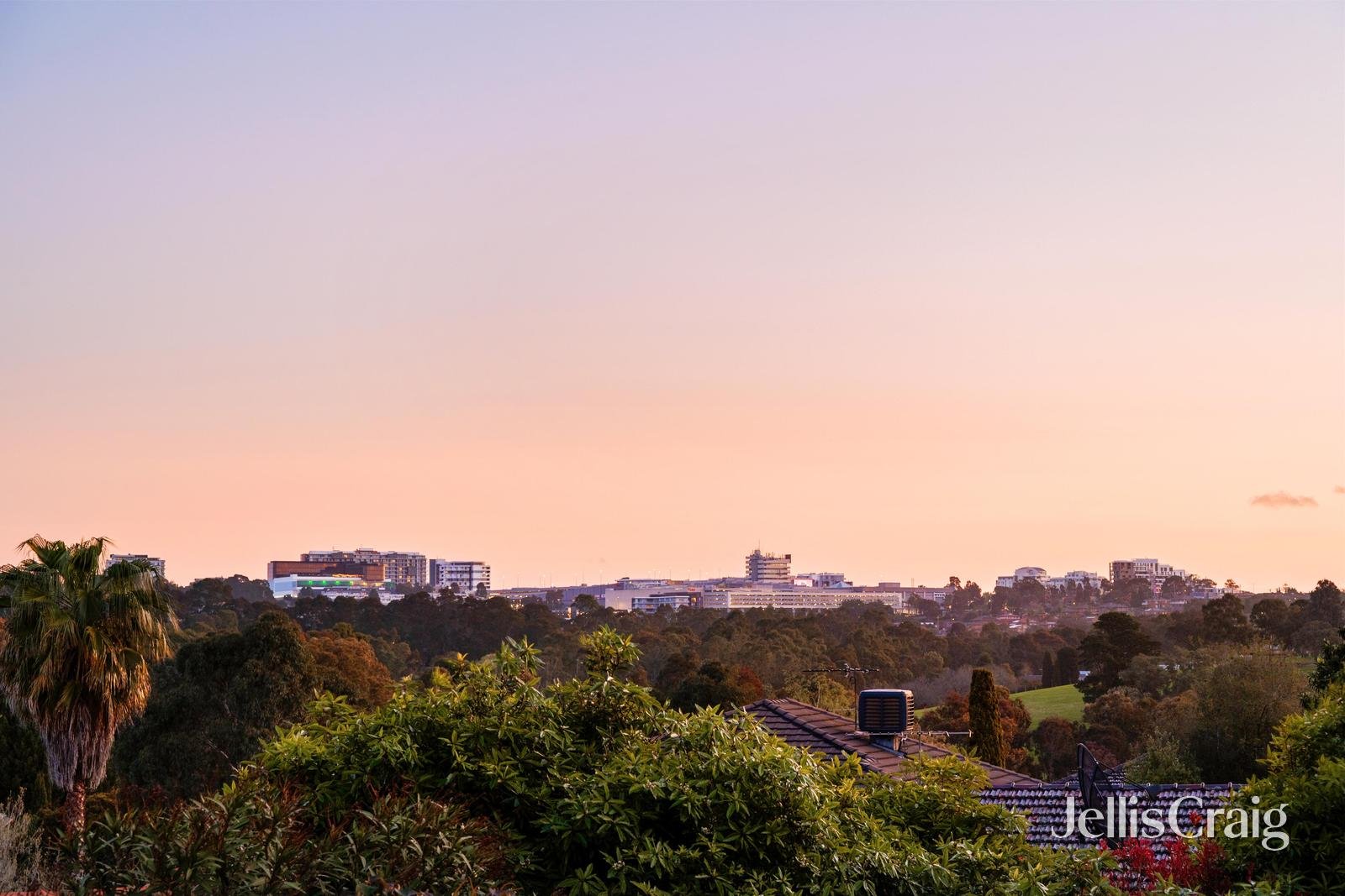 15 Lawanna Drive, Templestowe image 13