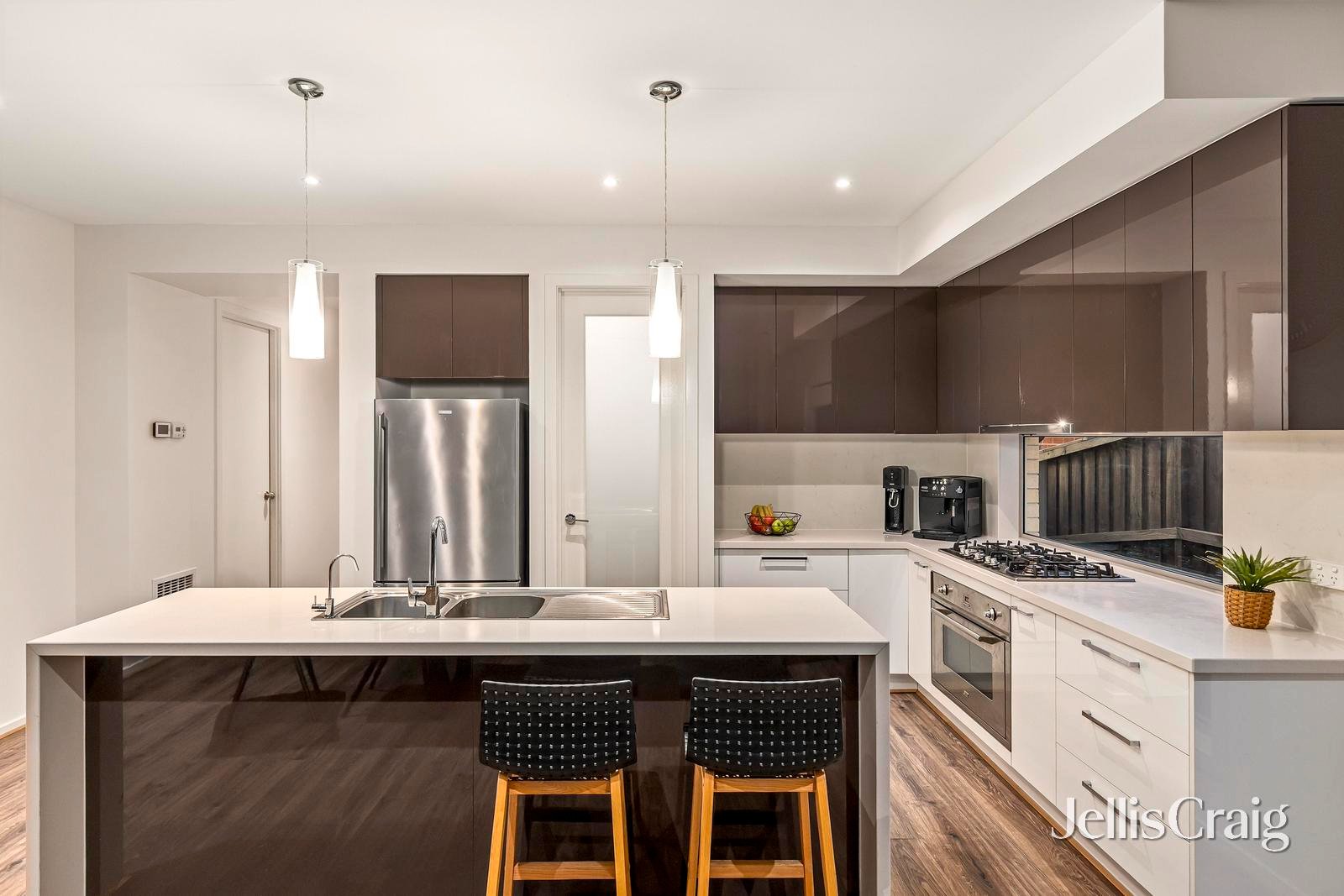 15 Le Grew Street, Croydon image 4