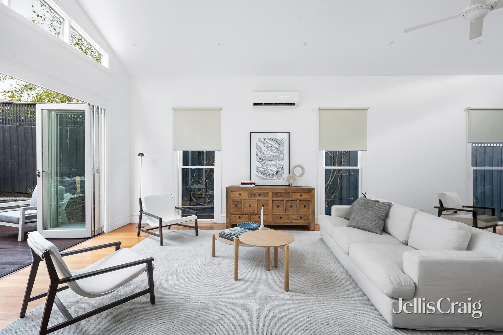 15 Leslie Street, Hawthorn image 2