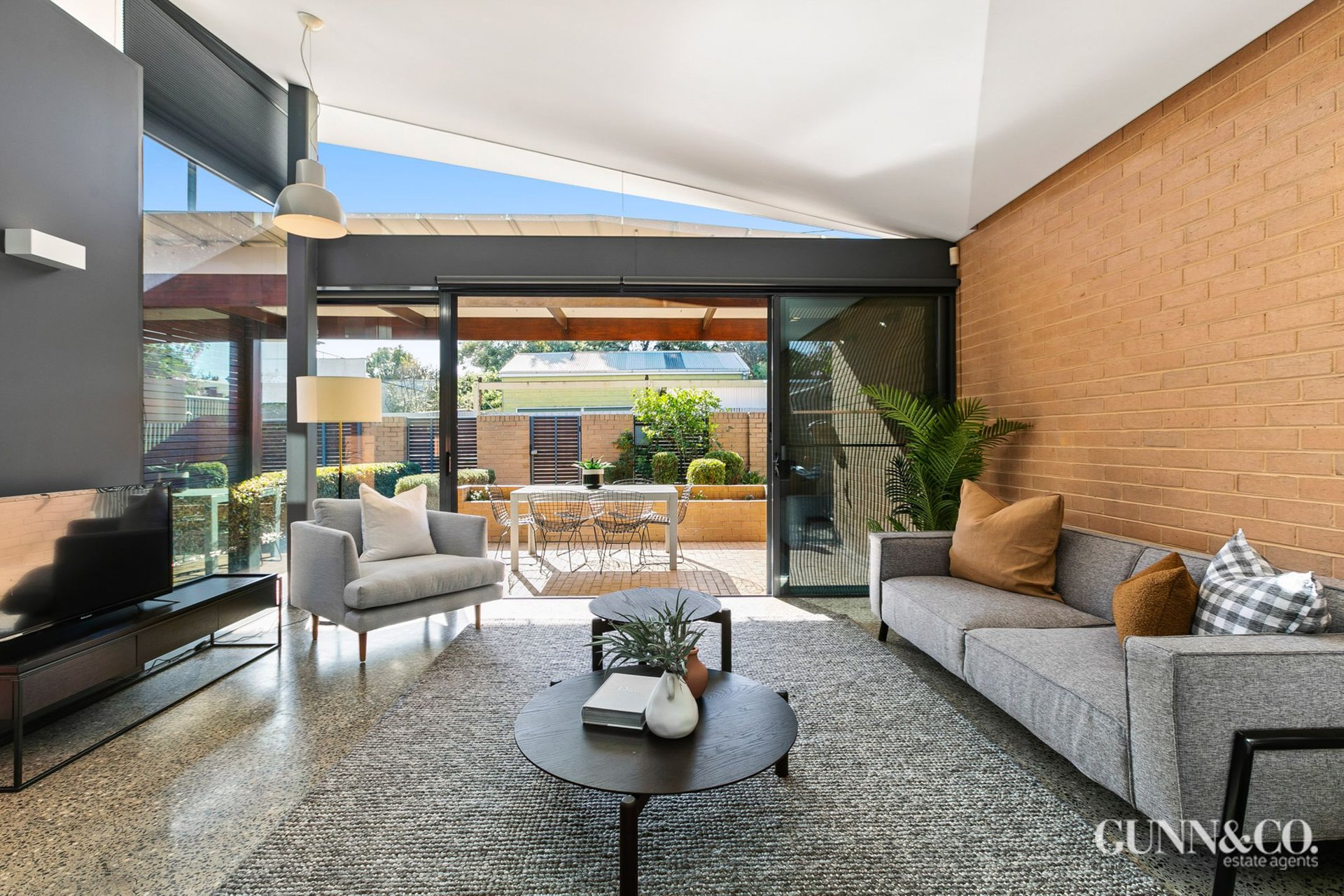 15 Little Osborne Street, Williamstown image 2
