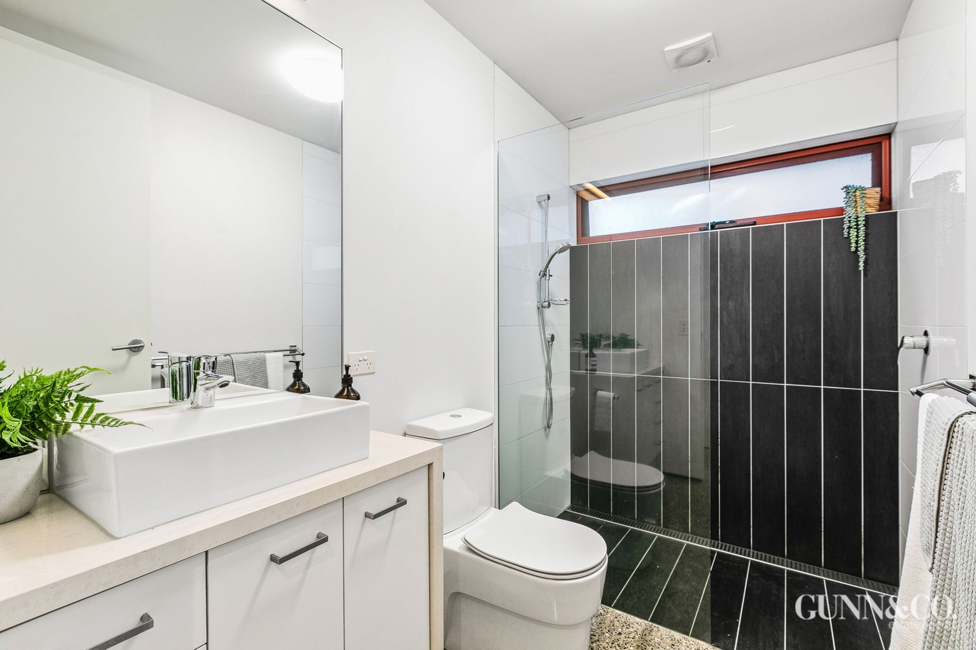 15 Little Osborne Street, Williamstown image 17