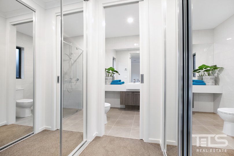15 Lloyd Street, Strathmore image 4
