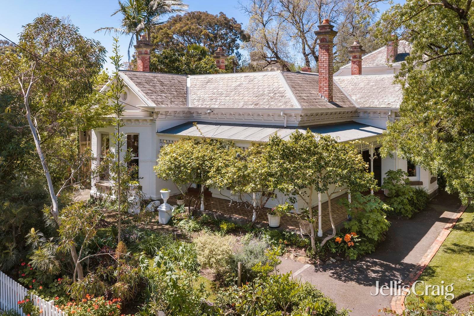 15 Loch Street, Camberwell image 2
