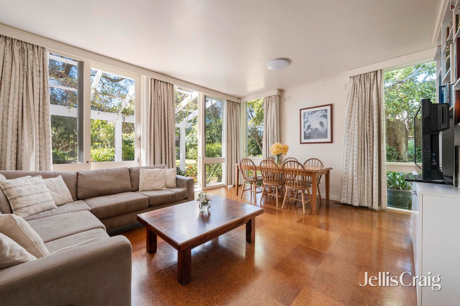 15 Loch Street, Camberwell image 10