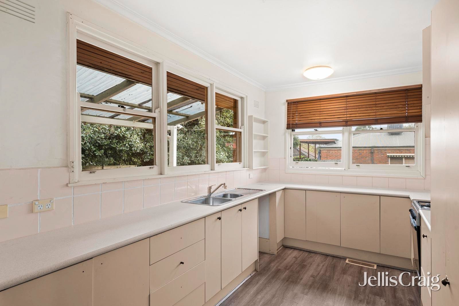 15 Lois Street, Ringwood&nbsp;East image 5