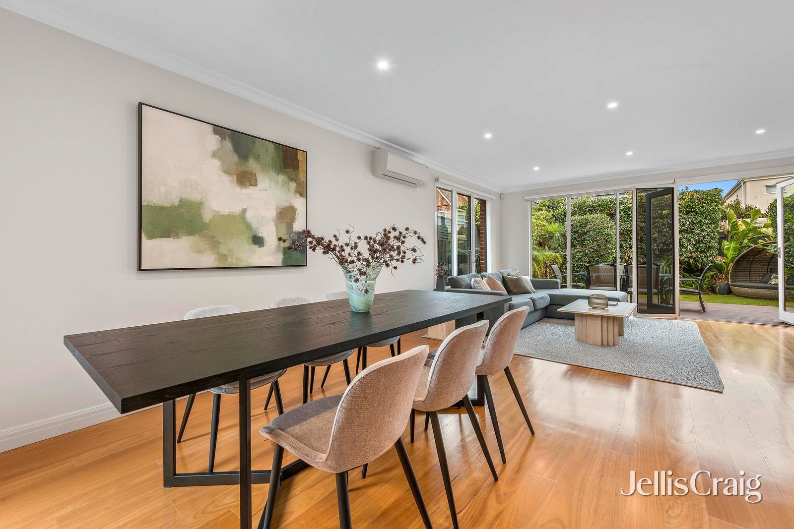 15 Loranne Street, Bentleigh image 5