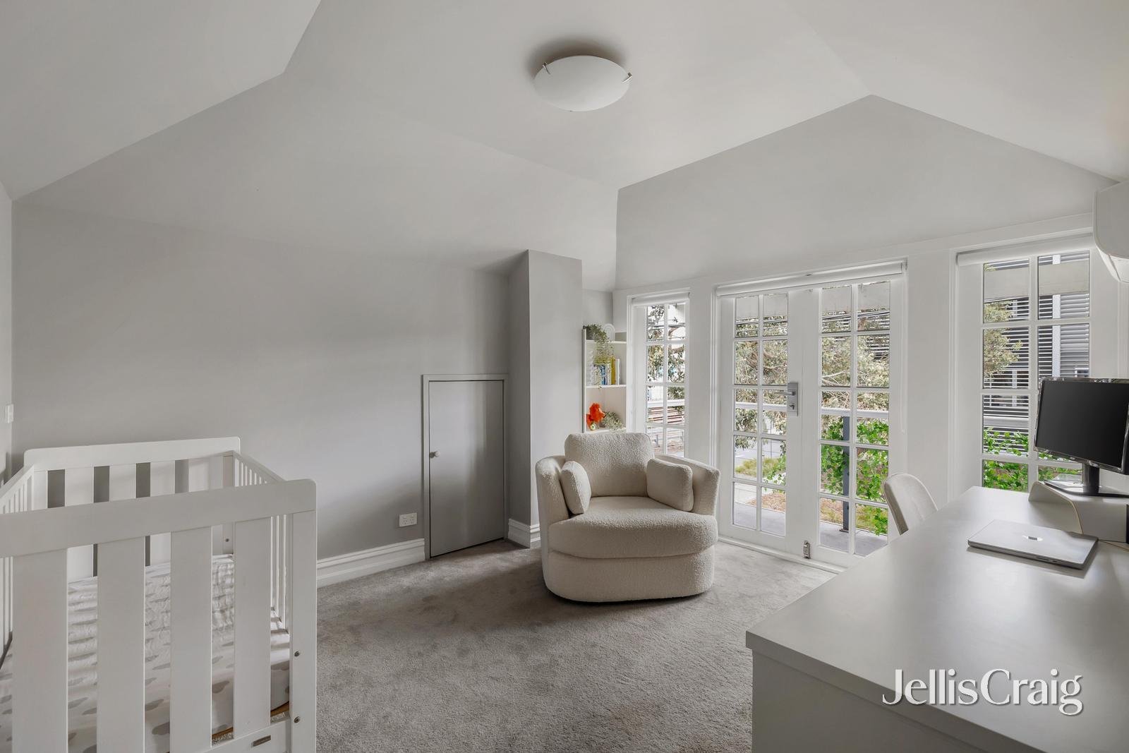 15 Madden Grove, Richmond image 10