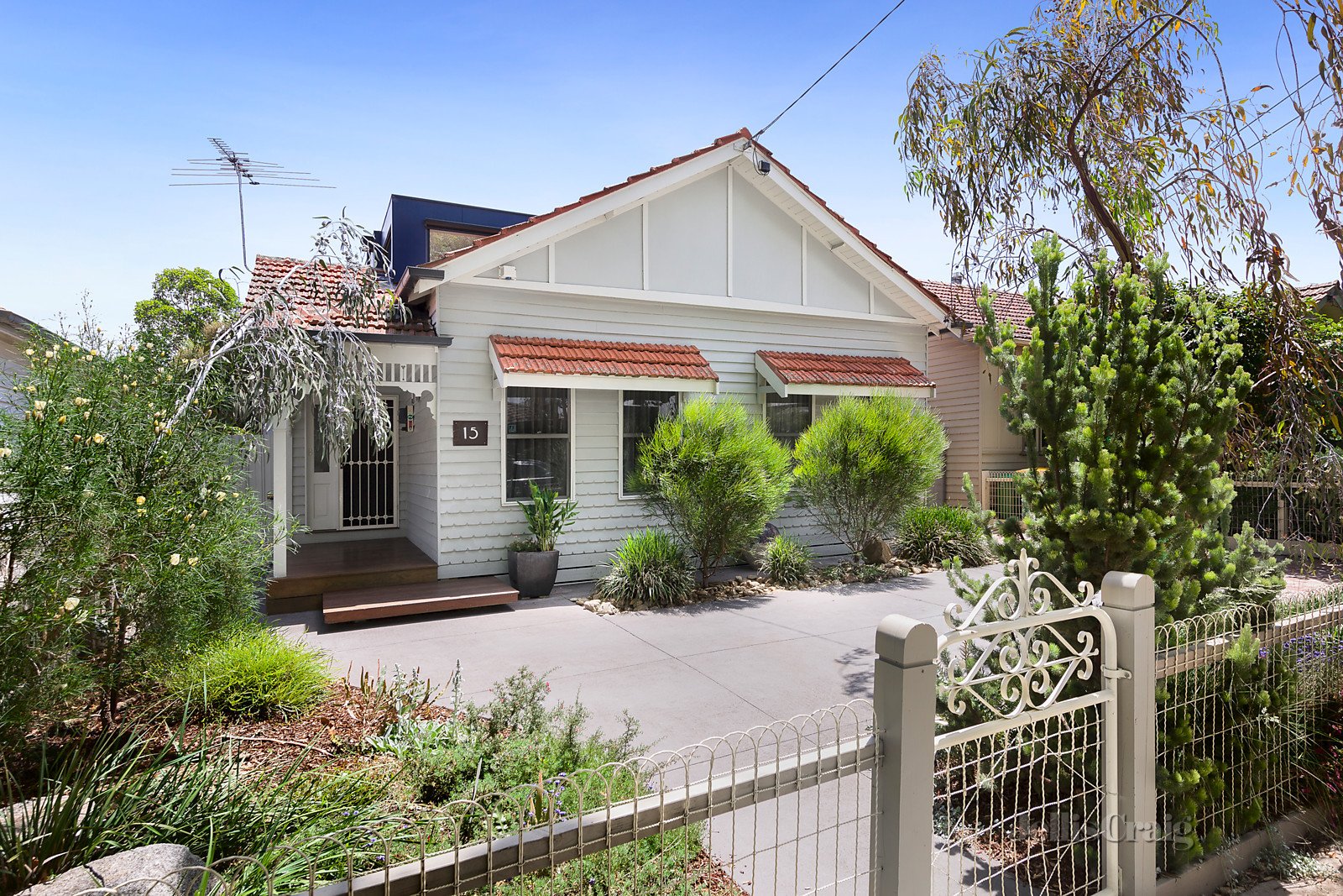 15 Main Street, Northcote image 2