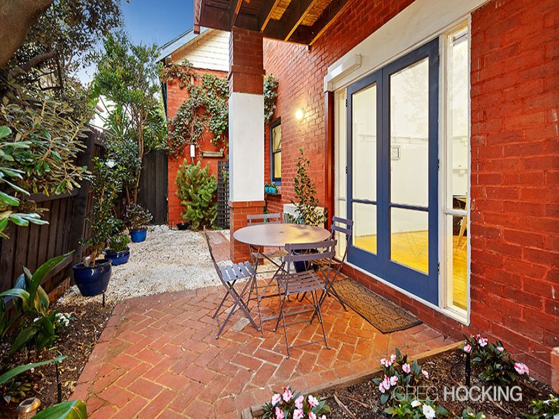 1/5 Marine Parade, St&nbsp;Kilda image 2