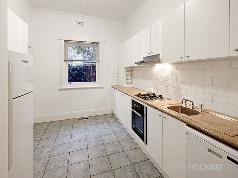 1/5 Marine Parade, St&nbsp;Kilda image 5