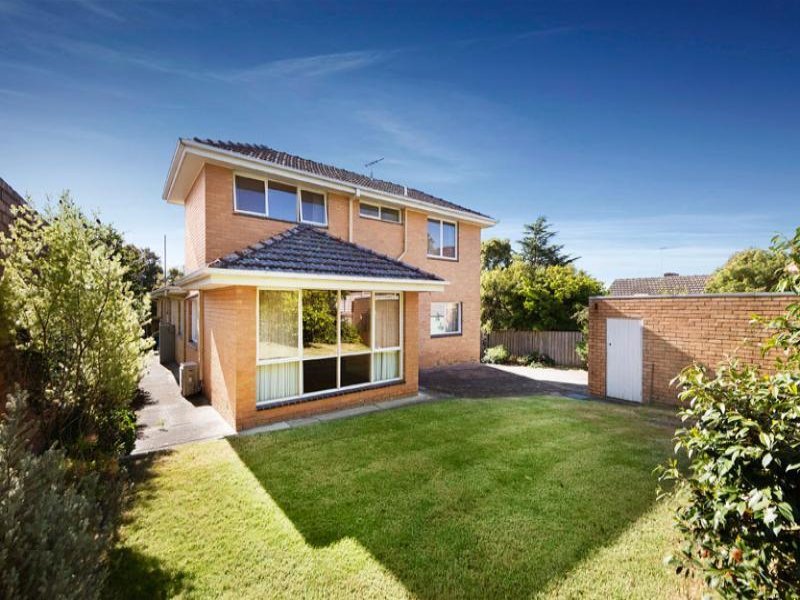 15 Maughan Parade, Balwyn North image 3