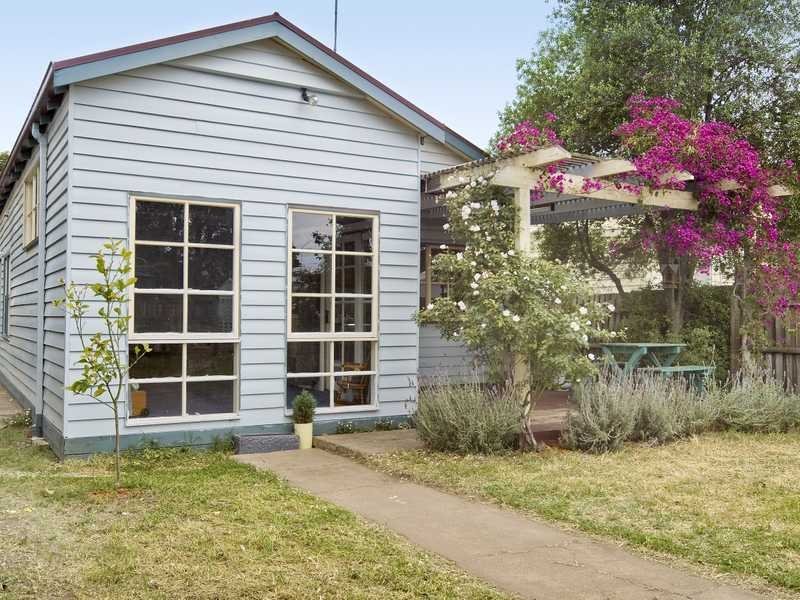 15 Mcdonald Street, East Geelong image 4