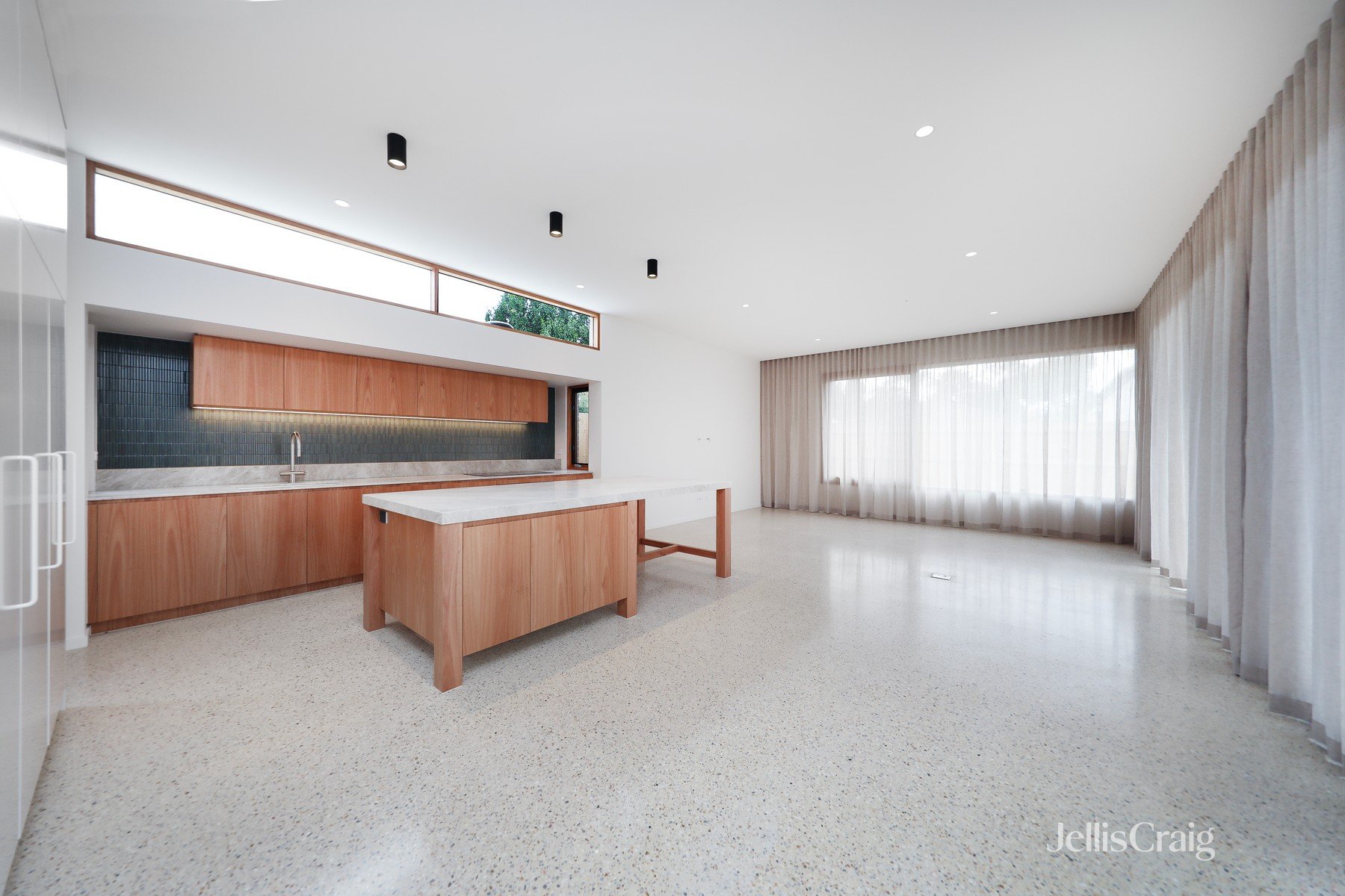 15 McDonald Street, Northcote image 2