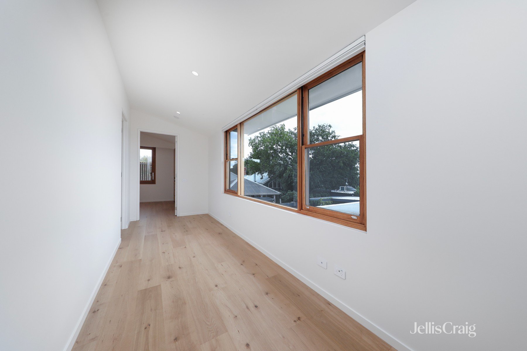 15 McDonald Street, Northcote image 10