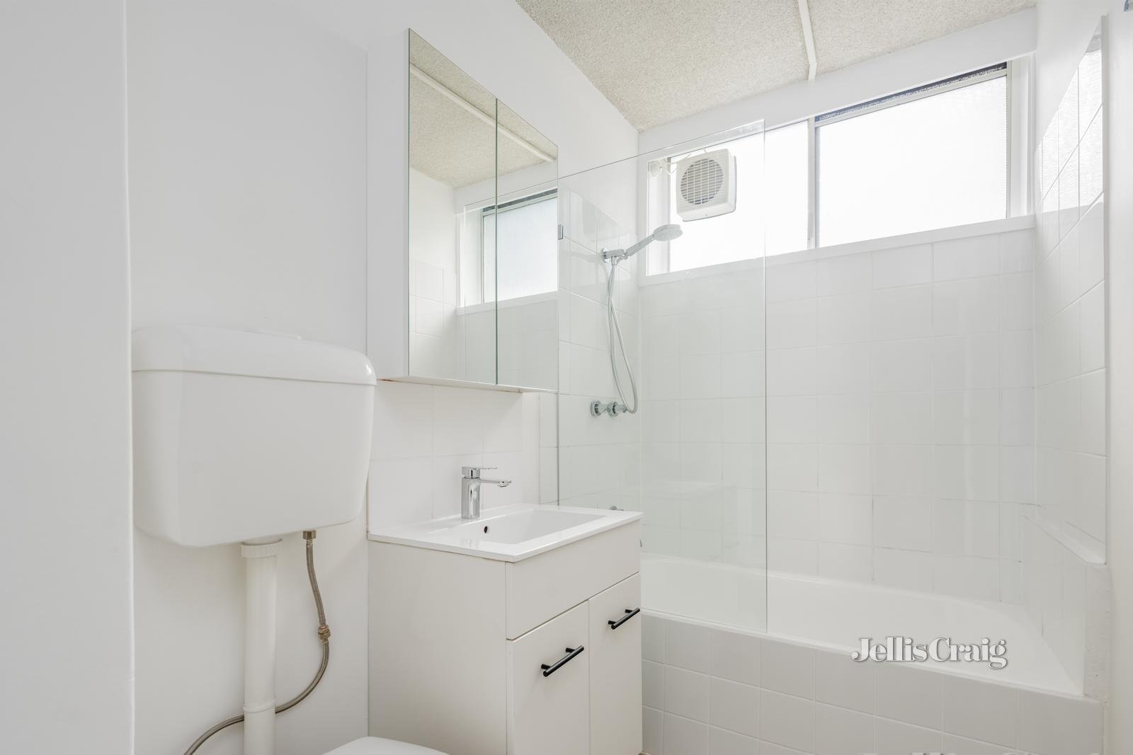 15 Mckinley Avenue, Malvern image 5
