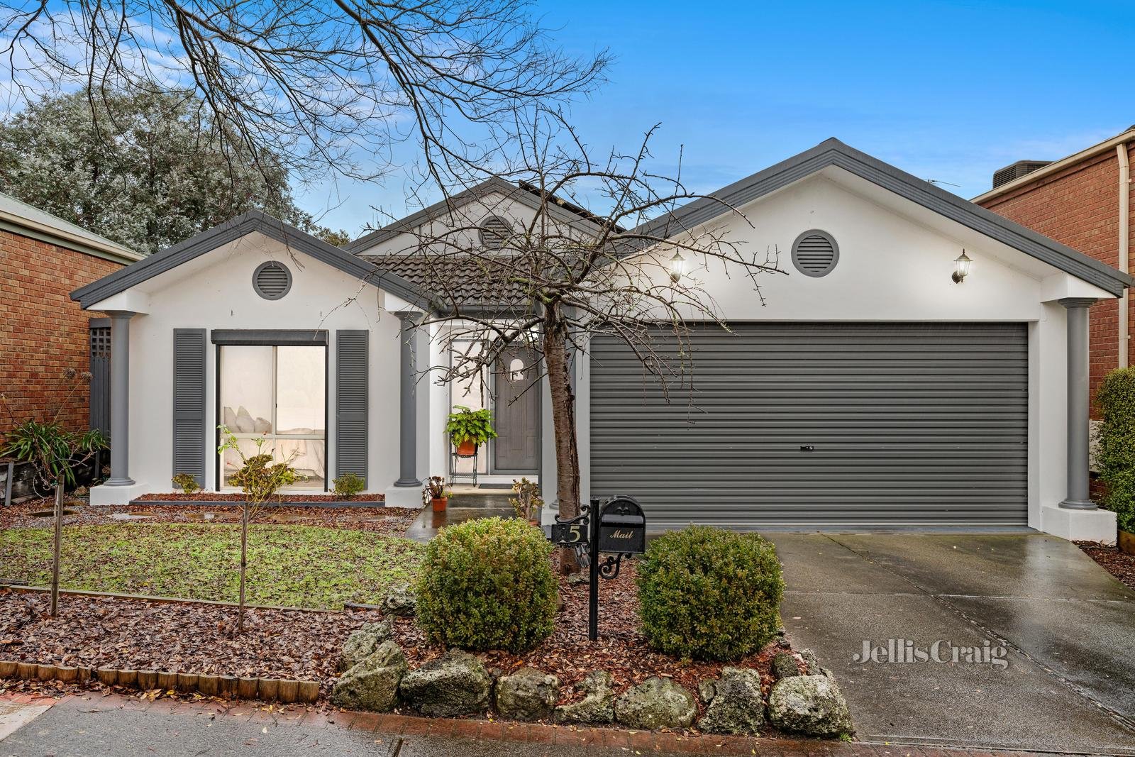 15 Meadowbank Avenue, Chirnside Park image 1